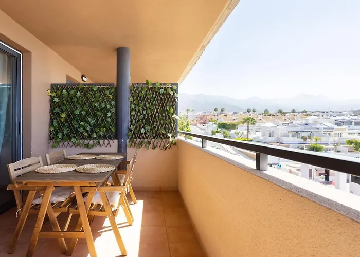 Paradise Sunny By Sunkeyrents *